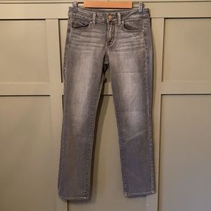 American Eagle Outfitters Straight Super Stretch Jeans Size 8 Long